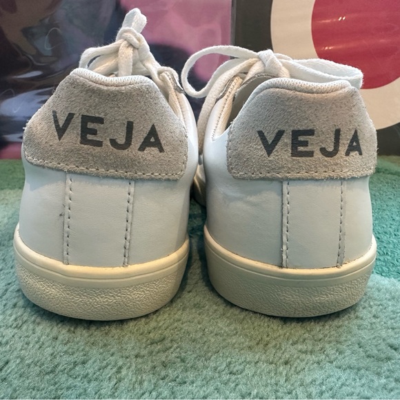 Veja EXCELLENT Esplar bright white leather stitched logo low top sneaker -5 - Picture 10 of 16